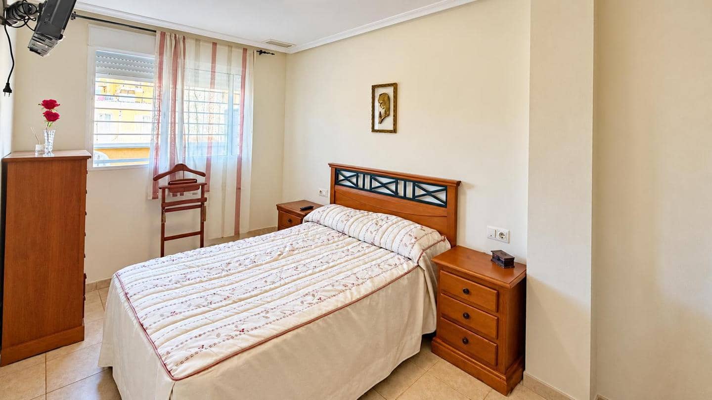 4 sypialnia Mieszkanie na sprzedaż w Torrevieja z garażem - 319 000 € (Ref: 10172114)