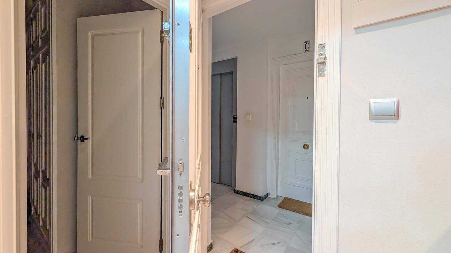2 sypialnia Mieszkanie na sprzedaż w Santa Pola z basenem garażem - 270 000 € (Ref: 10172757)