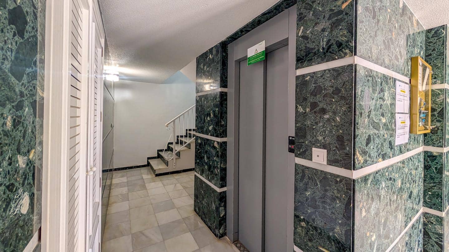 2 sypialnia Mieszkanie na sprzedaż w Santa Pola z basenem garażem - 270 000 € (Ref: 10172757)