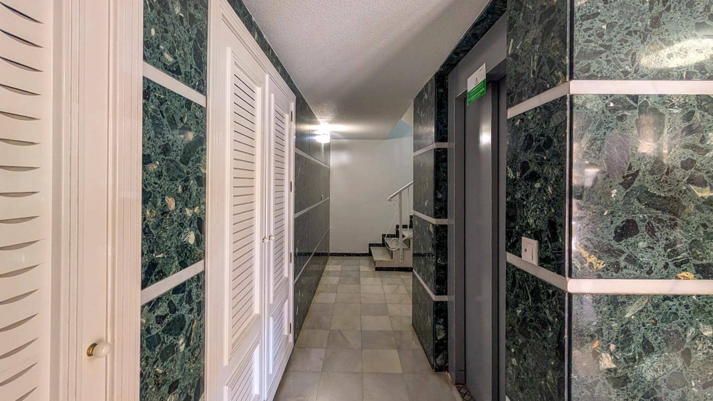 2 sypialnia Mieszkanie na sprzedaż w Santa Pola z basenem garażem - 270 000 € (Ref: 10172757)