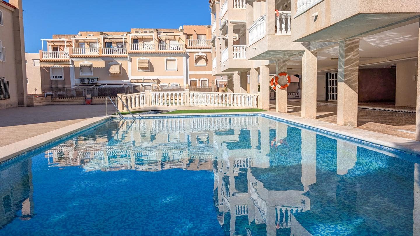 2 sypialnia Mieszkanie na sprzedaż w Santa Pola z basenem garażem - 270 000 € (Ref: 10172757)