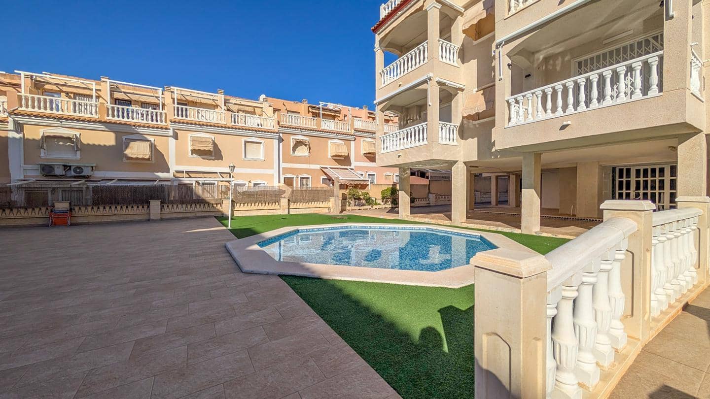 2 sypialnia Mieszkanie na sprzedaż w Santa Pola z basenem garażem - 270 000 € (Ref: 10172757)