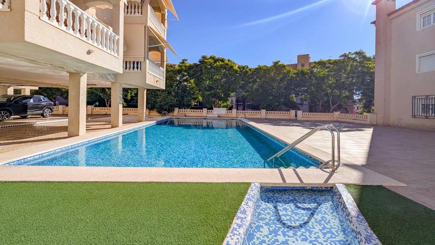 2 sypialnia Mieszkanie na sprzedaż w Santa Pola z basenem garażem - 270 000 € (Ref: 10172757)