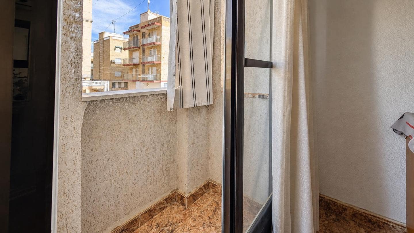 1 bedroom Flat for sale in Santa Pola with garage - € 137,000 (Ref: 10182106)