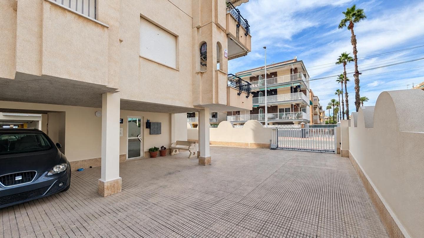 1 bedroom Flat for sale in Santa Pola with garage - € 137,000 (Ref: 10182106)