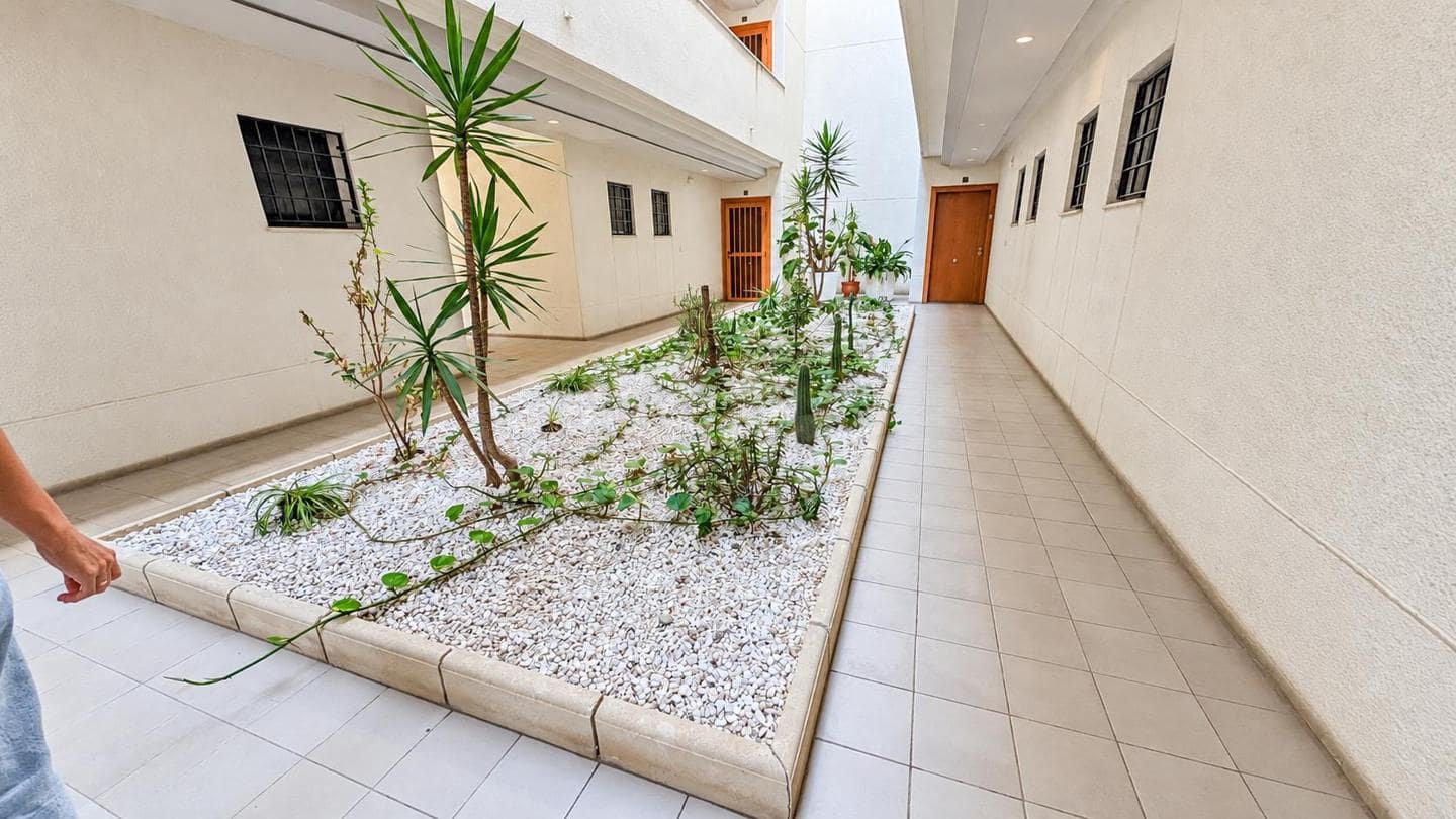 3 soverom Leilighet til salgs i Santa Pola med svømmebasseng garasje - € 365 000 (Ref: 10183259)
