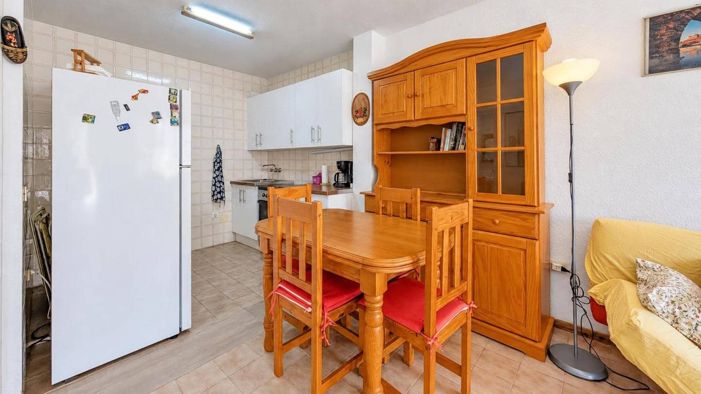 Bungalow de 2 habitaciones en Santa Pola en venta - 194.000 € (Ref: 10183490)