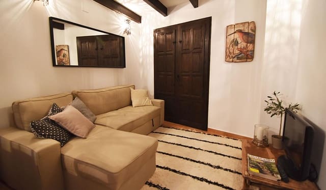 2 soverom Villa til salgs i Casco Antiguo - Sant Cruz - Ayuntamiento, Alicante by - € 349 000 (Ref: 4501396)