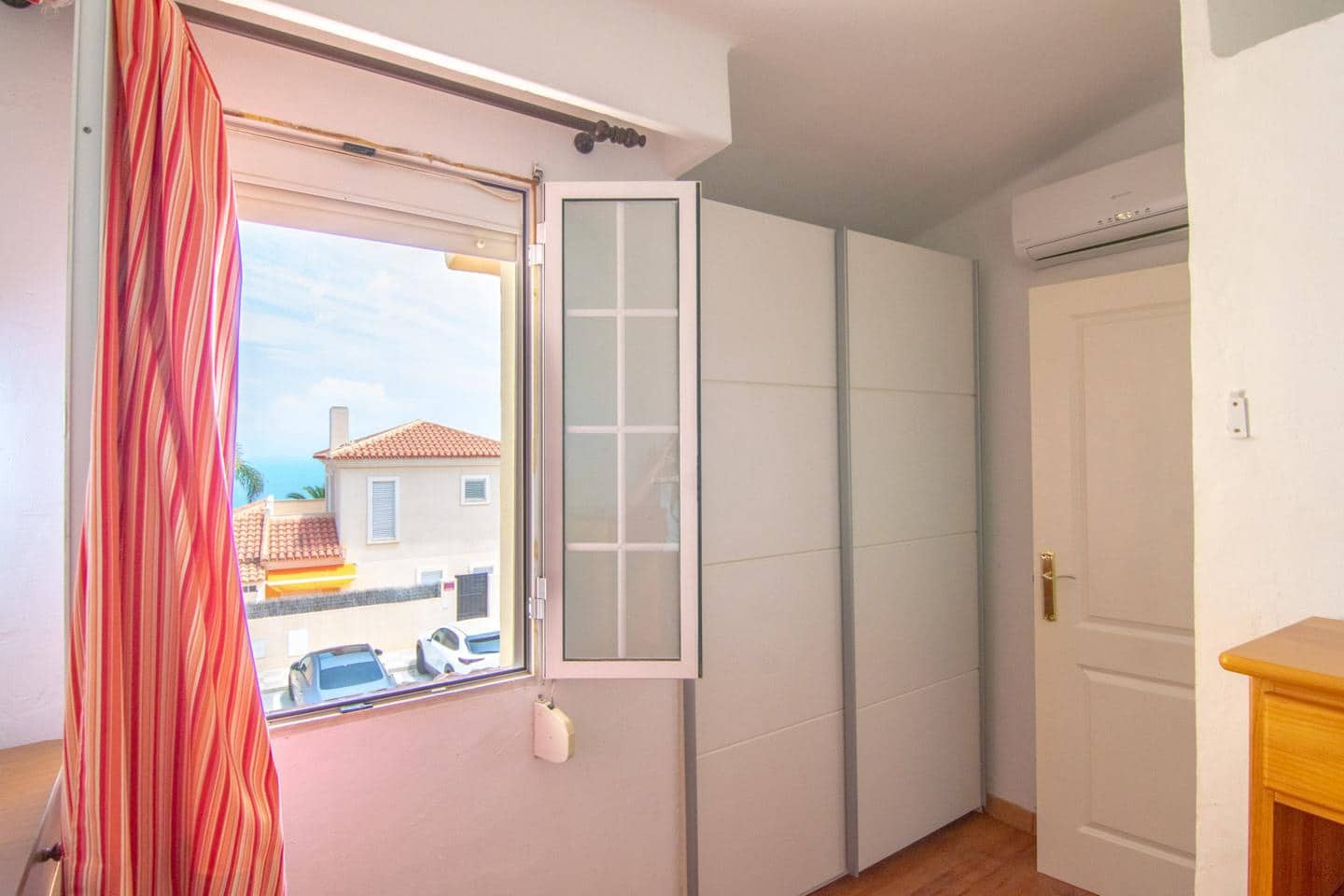 3 soveværelse Villa til salg i Gran Alacant med swimmingpool garage - € 365.000 (Ref: 7642152)