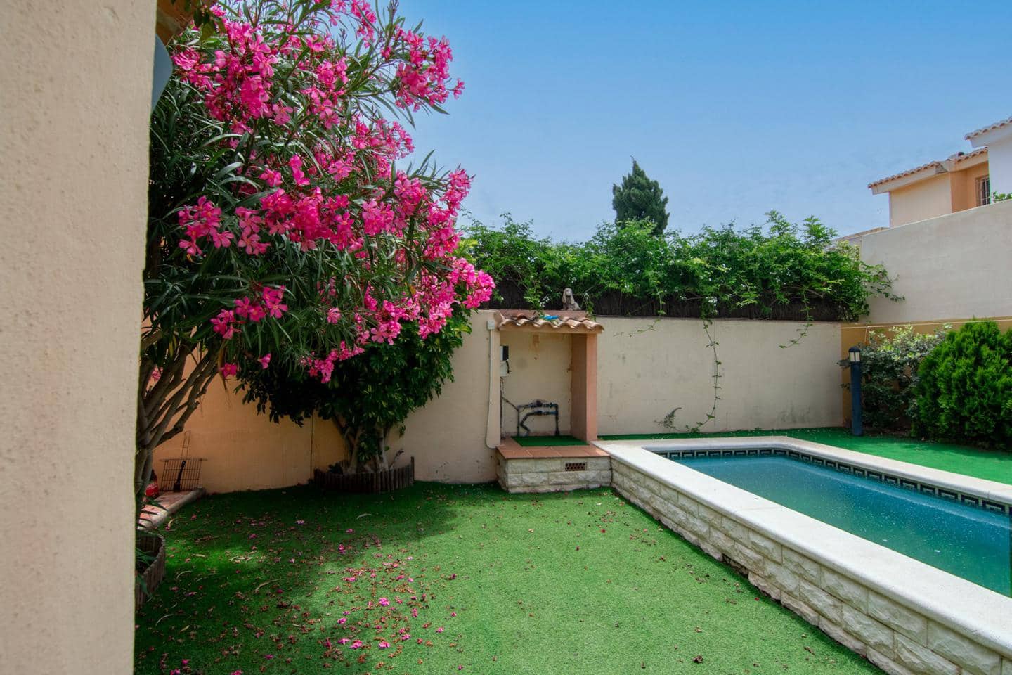 3 soveværelse Villa til salg i Gran Alacant med swimmingpool garage - € 365.000 (Ref: 7642152)