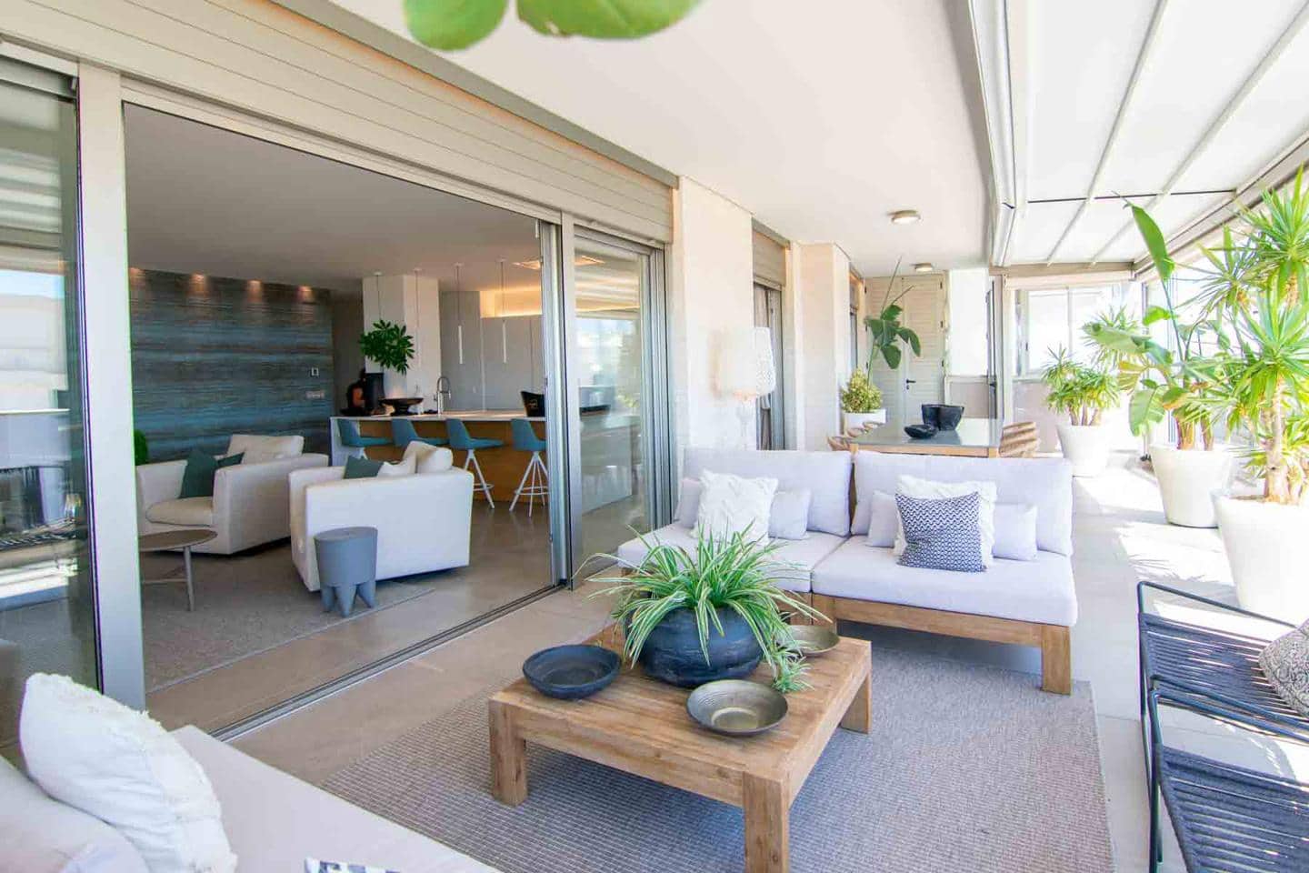 3 sypialnia Mieszkanie na sprzedaż w Arenales del Sol z basenem garażem - 690 000 € (Ref: 7796209)