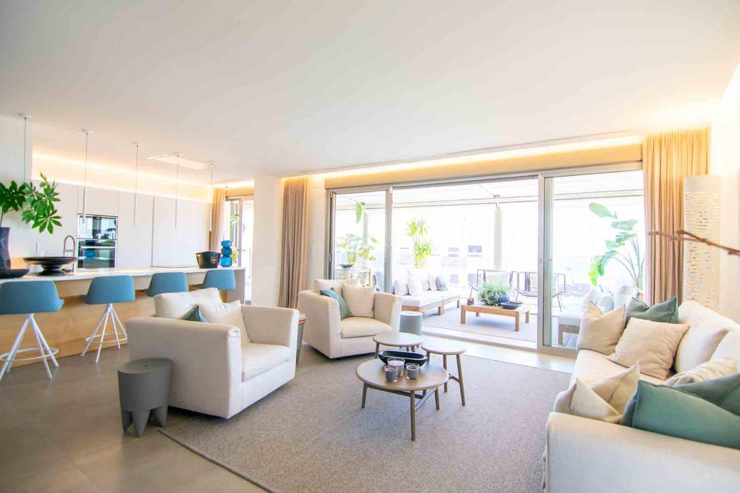 3 sypialnia Mieszkanie na sprzedaż w Arenales del Sol z basenem garażem - 690 000 € (Ref: 7796209)
