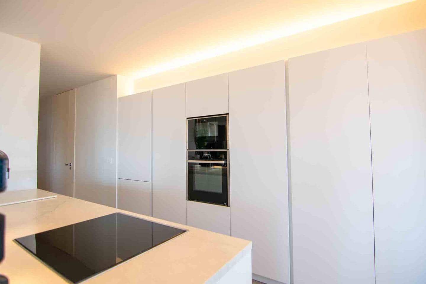 3 sypialnia Mieszkanie na sprzedaż w Arenales del Sol z basenem garażem - 690 000 € (Ref: 7796209)