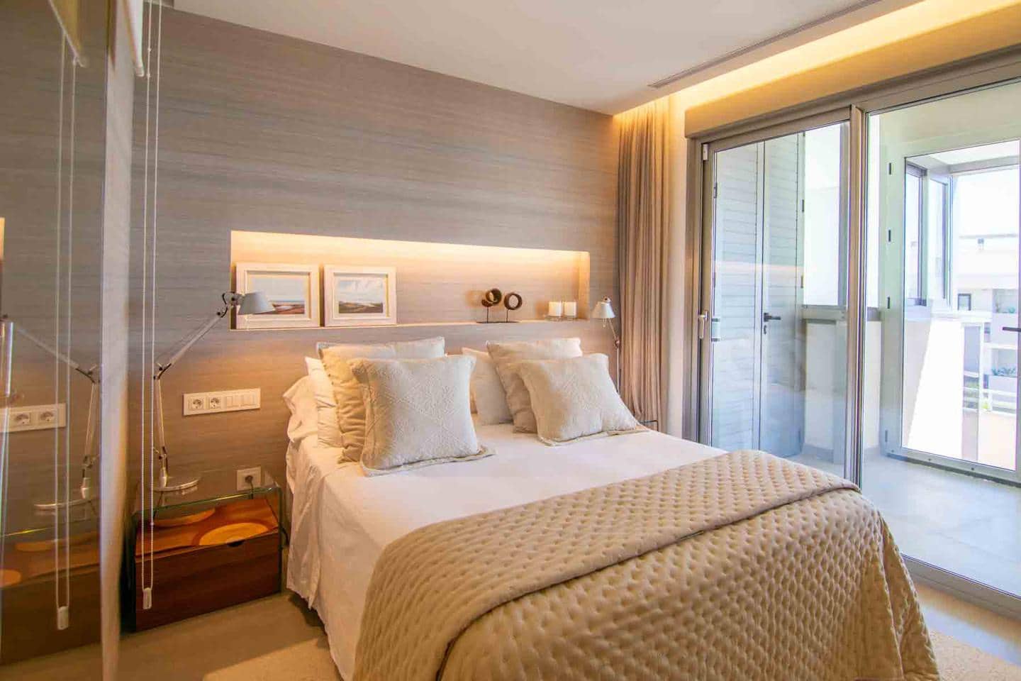 3 sypialnia Mieszkanie na sprzedaż w Arenales del Sol z basenem garażem - 690 000 € (Ref: 7796209)