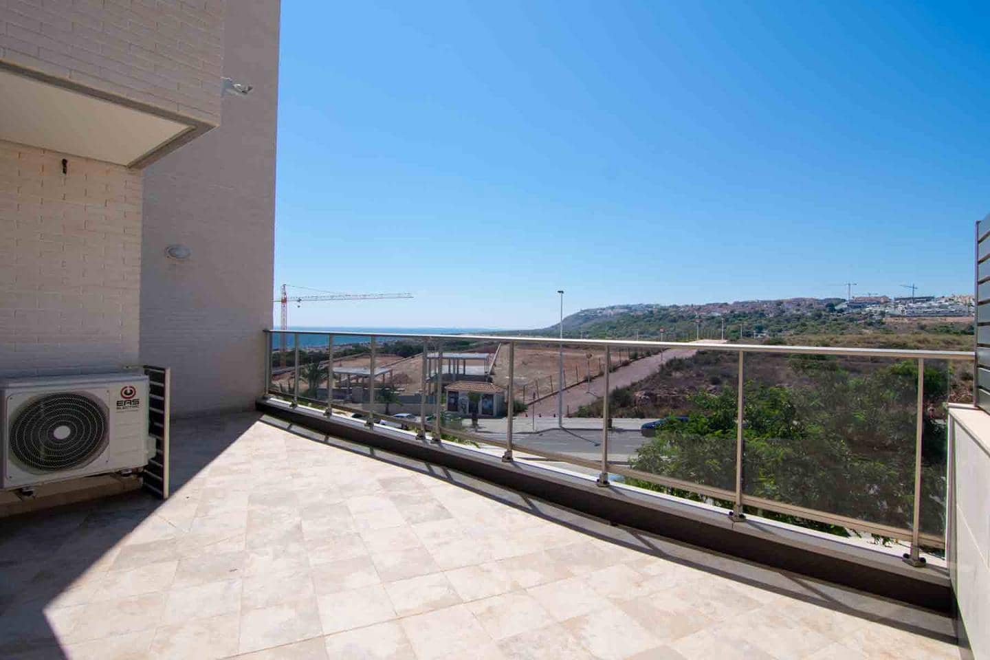 3 sypialnia Mieszkanie na sprzedaż w Arenales del Sol z basenem garażem - 690 000 € (Ref: 7796209)