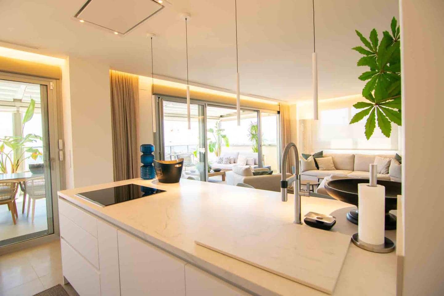 3 sypialnia Mieszkanie na sprzedaż w Arenales del Sol z basenem garażem - 690 000 € (Ref: 7796209)