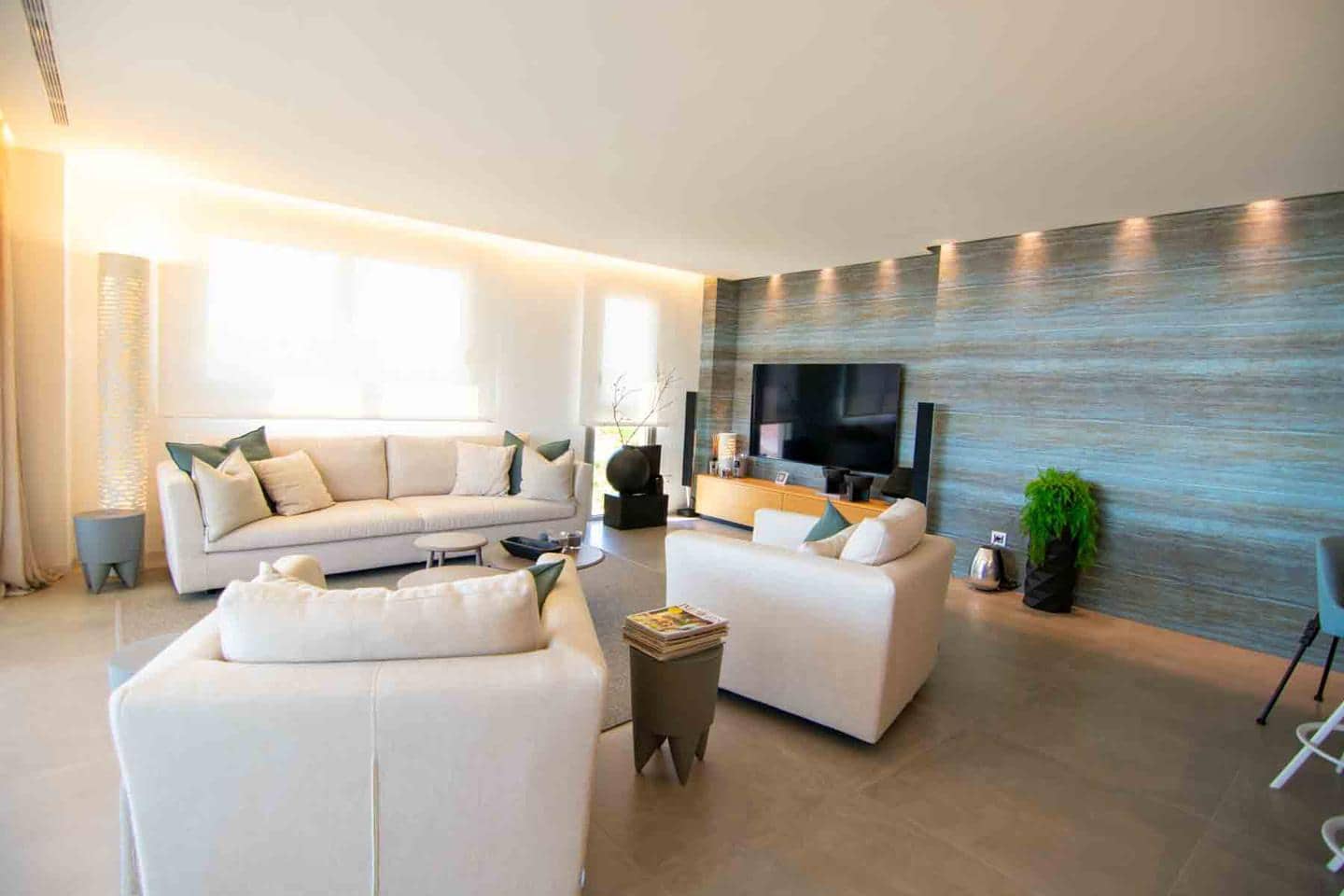 3 sypialnia Mieszkanie na sprzedaż w Arenales del Sol z basenem garażem - 690 000 € (Ref: 7796209)