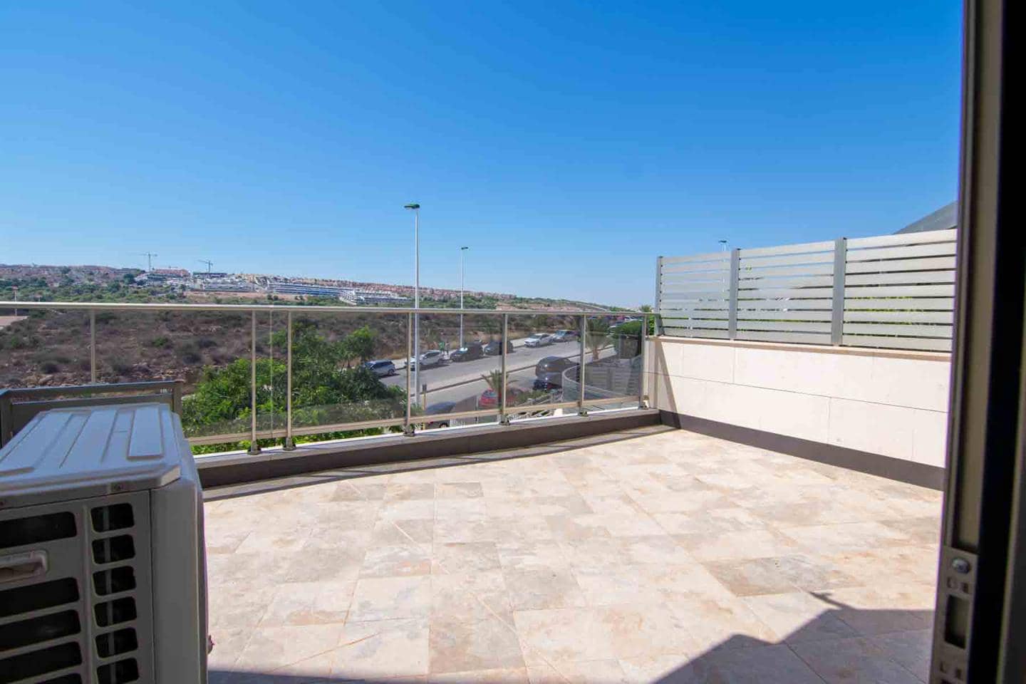 3 sypialnia Mieszkanie na sprzedaż w Arenales del Sol z basenem garażem - 690 000 € (Ref: 7796209)