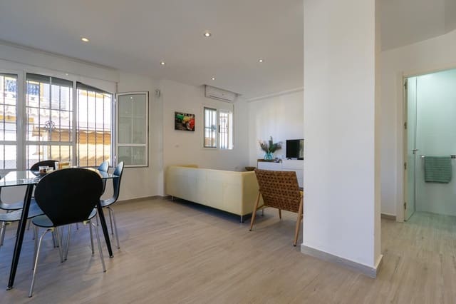 2 chambre Villa/Maison à vendre à La Marina, Elche / Elx avec piscine garage - 299 000 € (Ref: 8154009)