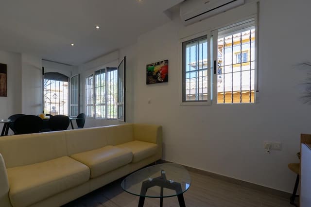 2 chambre Villa/Maison à vendre à La Marina, Elche / Elx avec piscine garage - 309 000 € (Ref: 8154009)