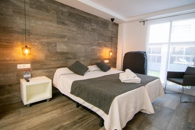 7 bedroom Flat for sale in Centro, Santa Pola - € 525,000 (Ref: 8160818)