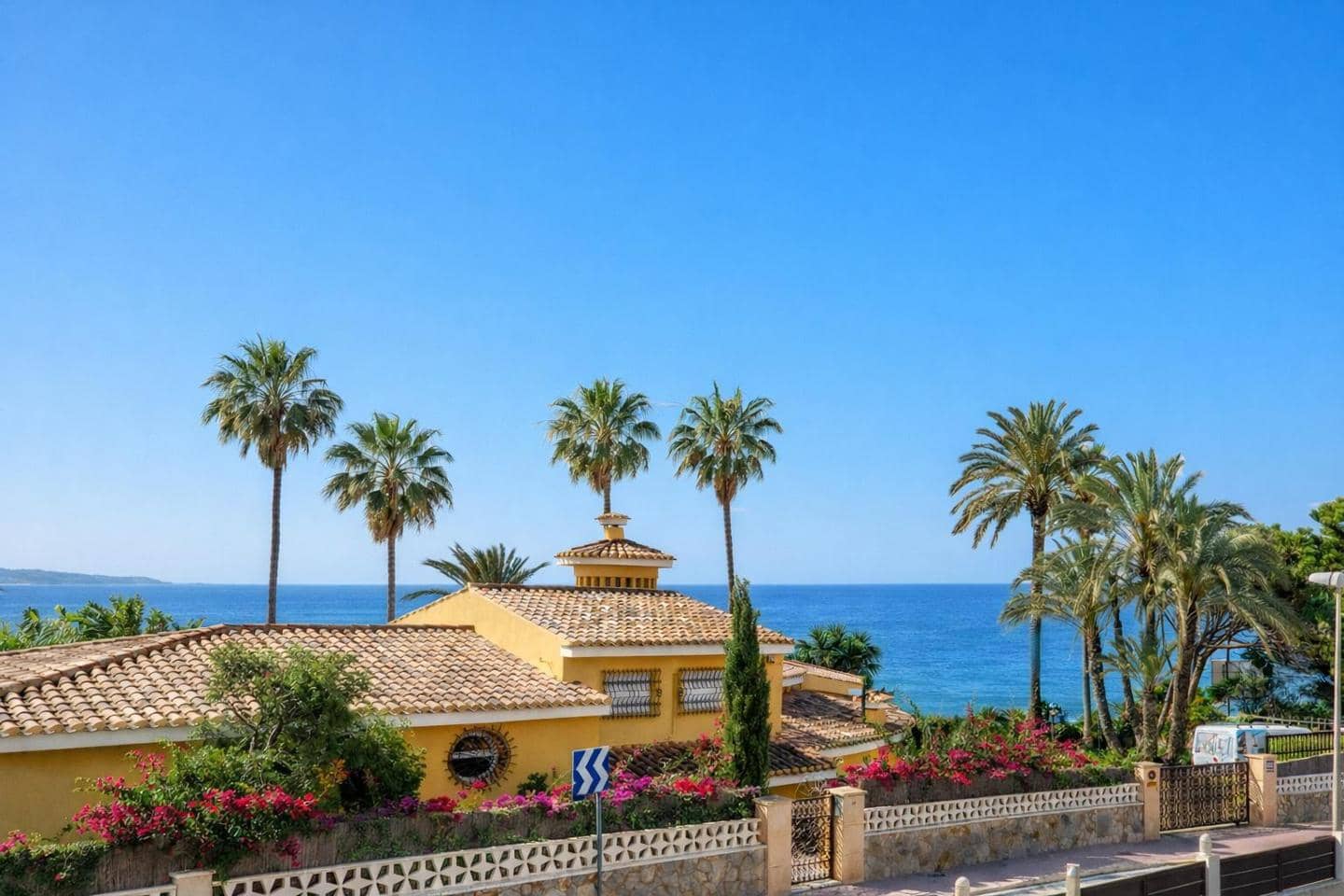 3 Zimmer Villa zu verkaufen in Santa Pola mit Garage - 599.000 € (Ref: 8332651)