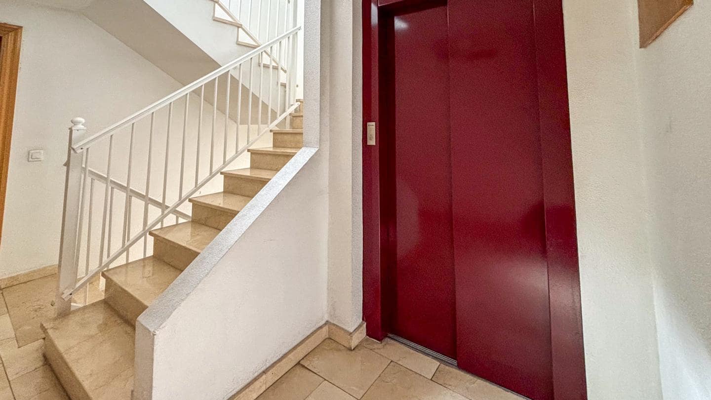 4 quarto Apartamento para venda em Elche / Elx com garagem - 370 000 € (Ref: 8459147)