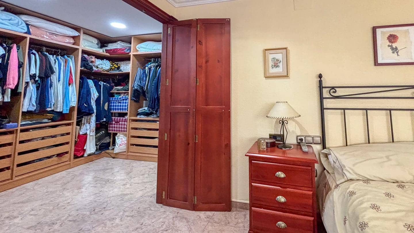 4 quarto Apartamento para venda em Elche / Elx com garagem - 370 000 € (Ref: 8459147)