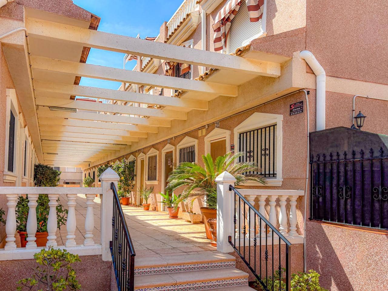 3 soveværelse Bungalow til salg i Santa Pola med garage - € 205.000 (Ref: 8524781)