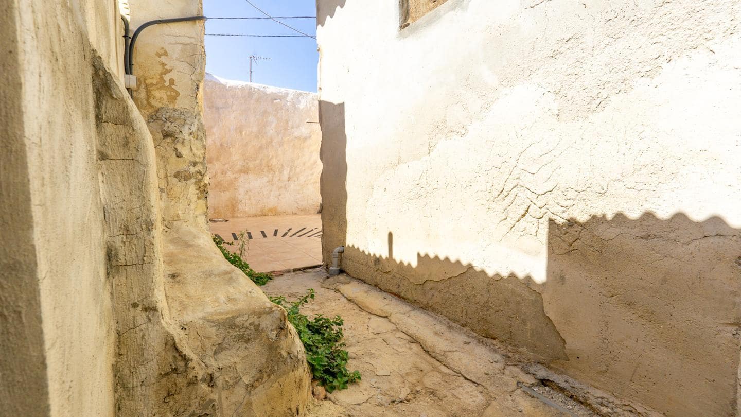 4 soveværelse Villa til salg i Elche / Elx med garage - € 250.000 (Ref: 8626088)