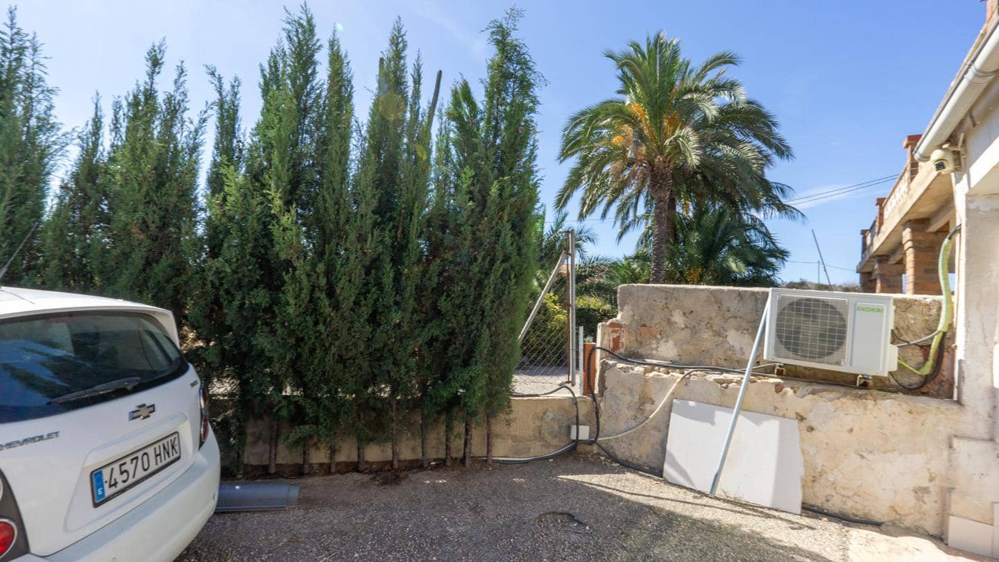 4 soveværelse Villa til salg i Elche / Elx med garage - € 250.000 (Ref: 8626088)