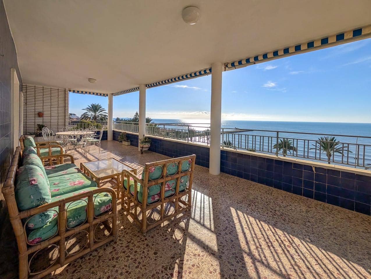 4 slaapkamer Flat te koop in Santa Pola met garage - € 829.000 (Ref: 8670733)