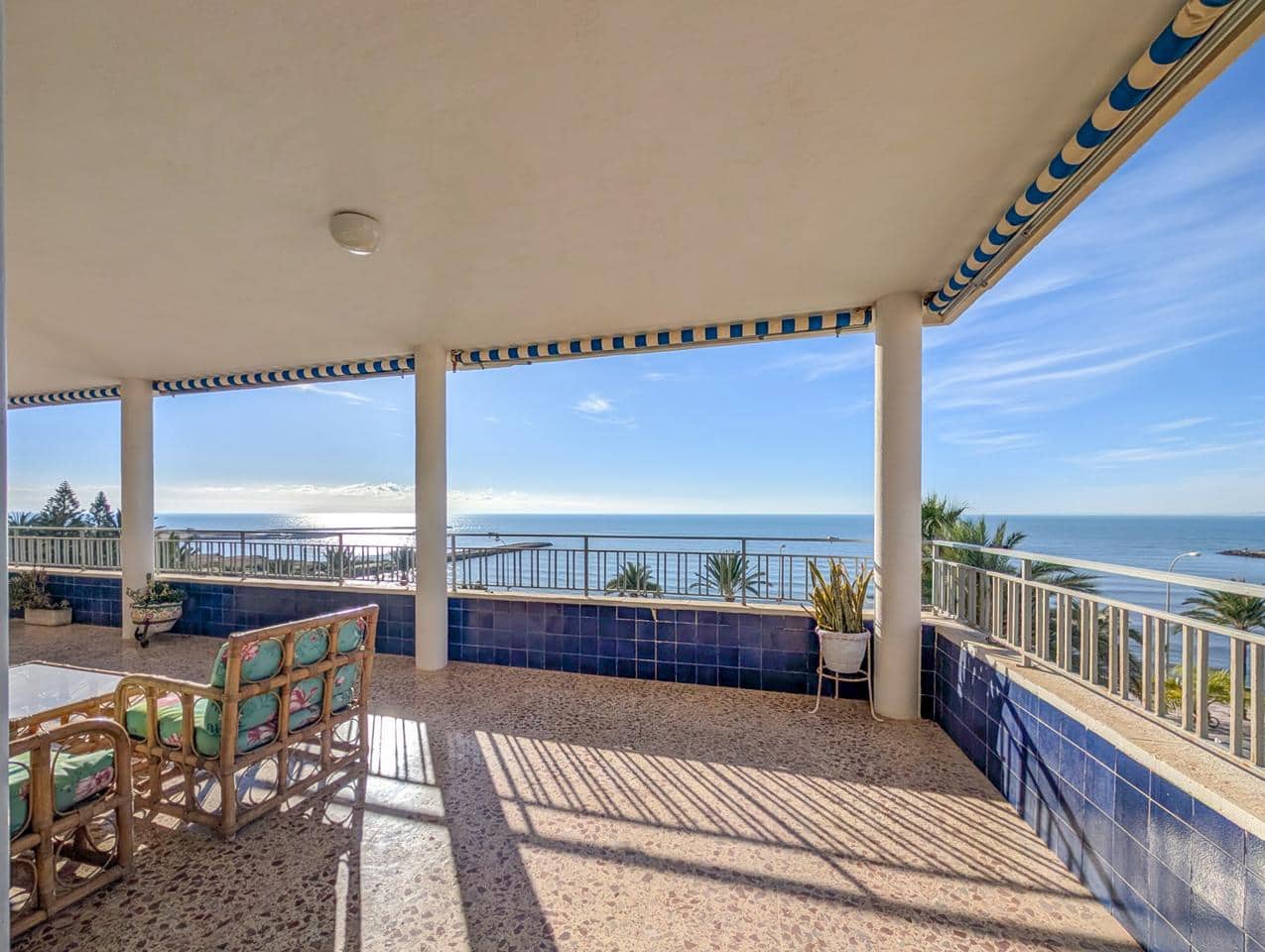 4 slaapkamer Flat te koop in Santa Pola met garage - € 829.000 (Ref: 8670733)