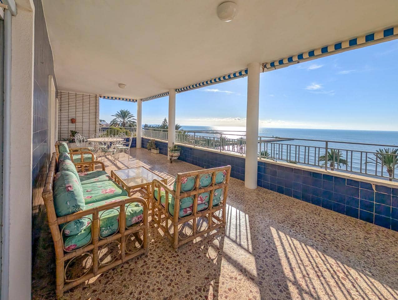 4 slaapkamer Flat te koop in Santa Pola met garage - € 829.000 (Ref: 8670733)