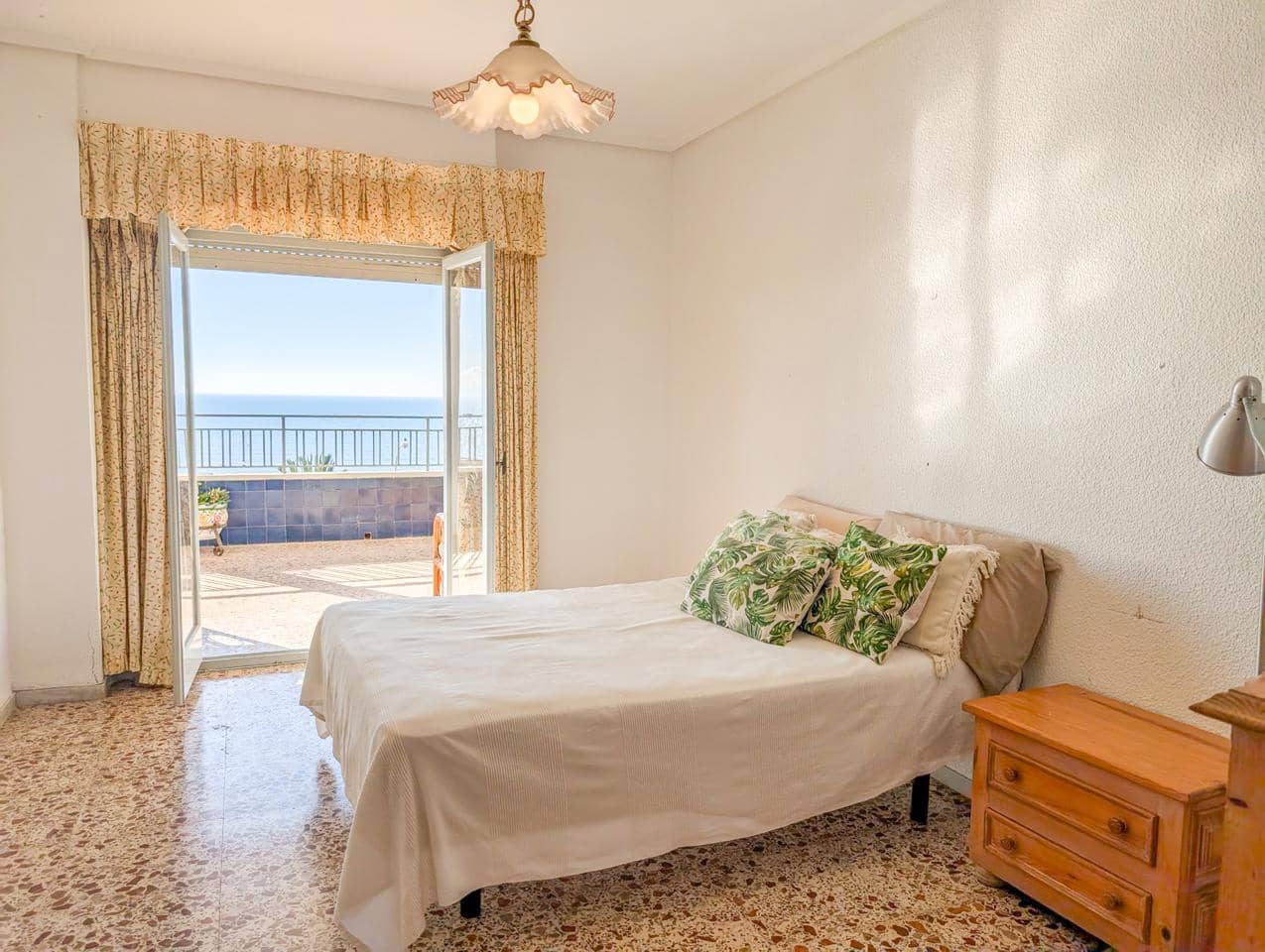 4 slaapkamer Flat te koop in Santa Pola met garage - € 829.000 (Ref: 8670733)