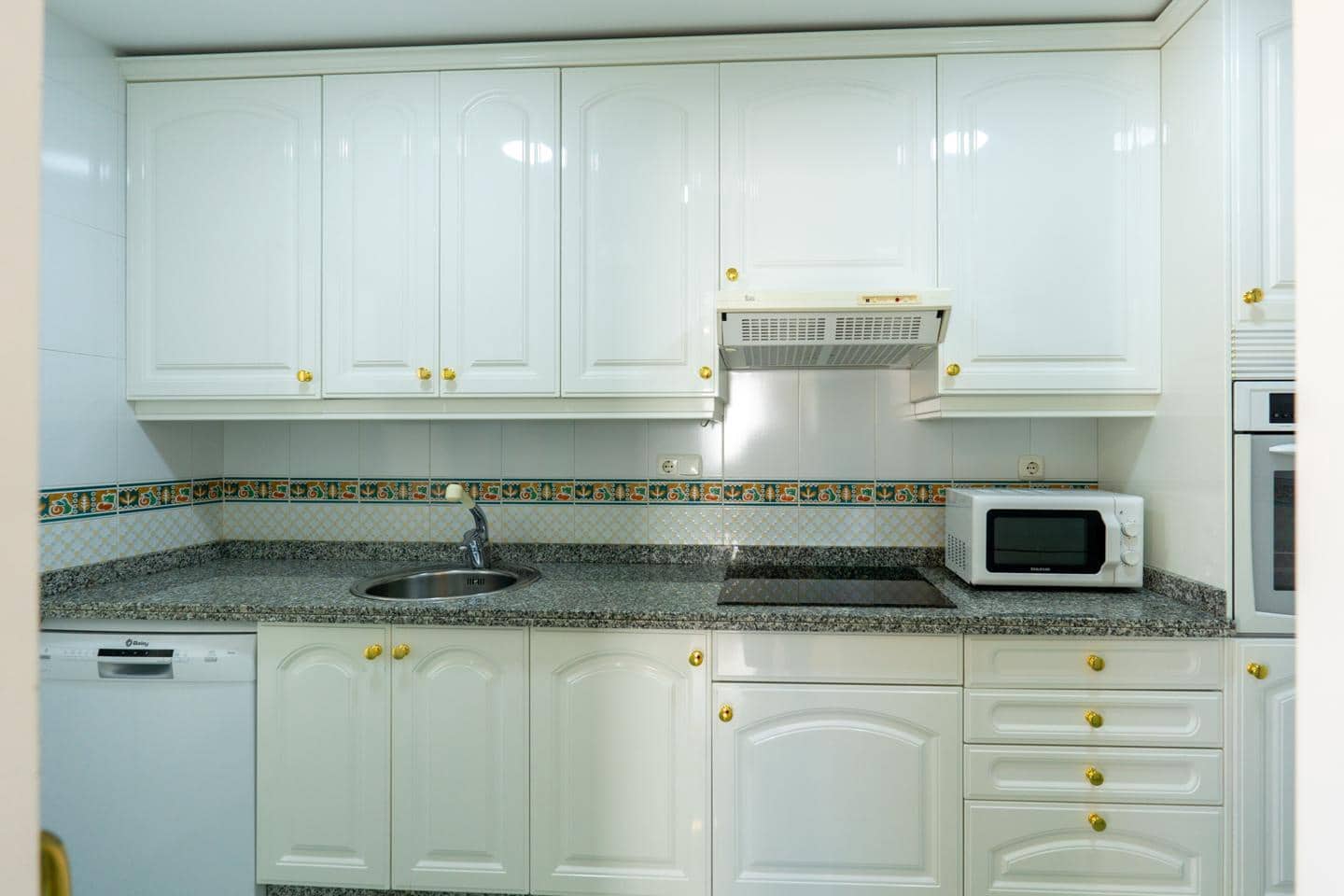 3 bedroom Flat for sale in Santa Pola with pool garage - € 450,000 (Ref: 8878602)