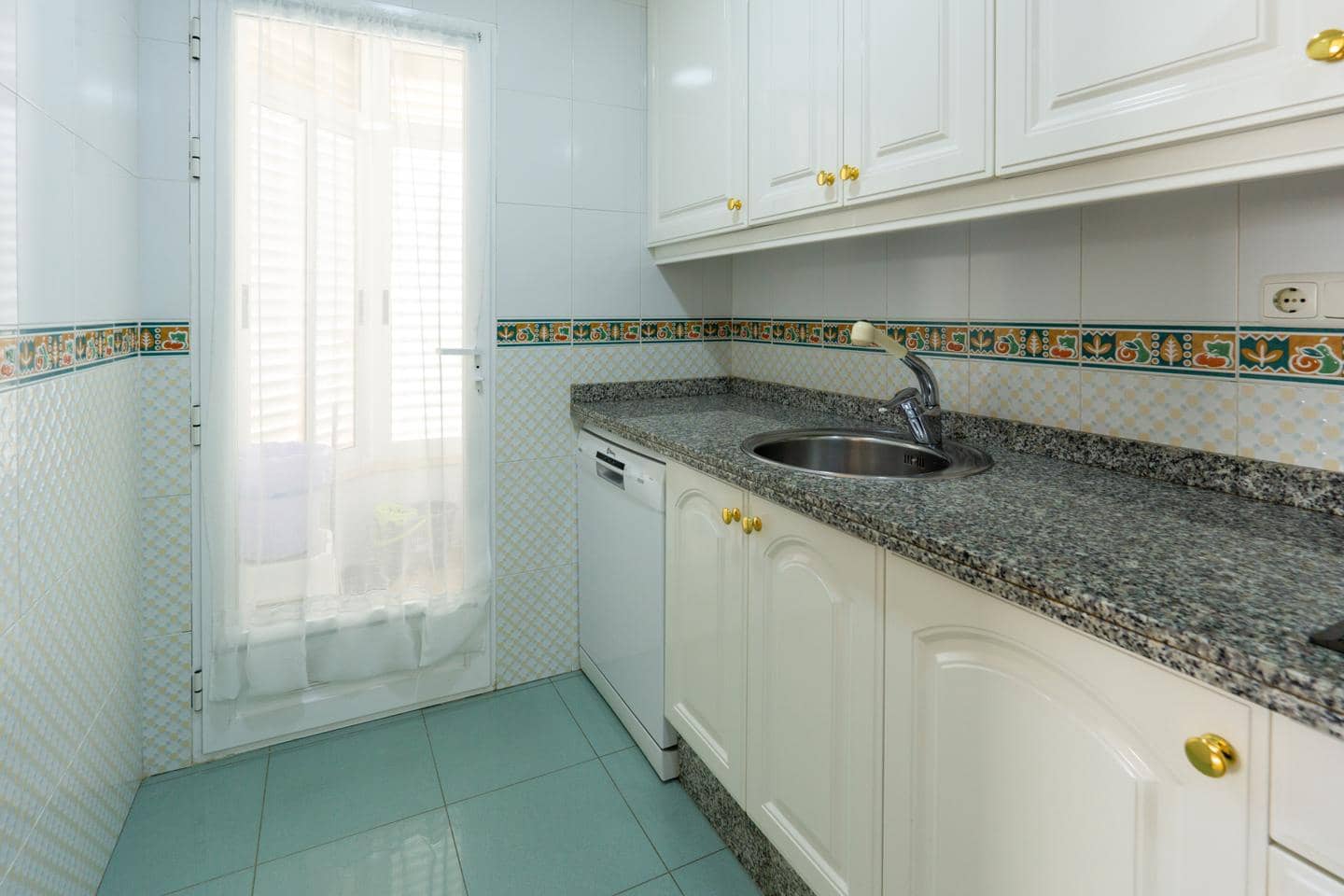 3 bedroom Flat for sale in Santa Pola with pool garage - € 450,000 (Ref: 8878602)