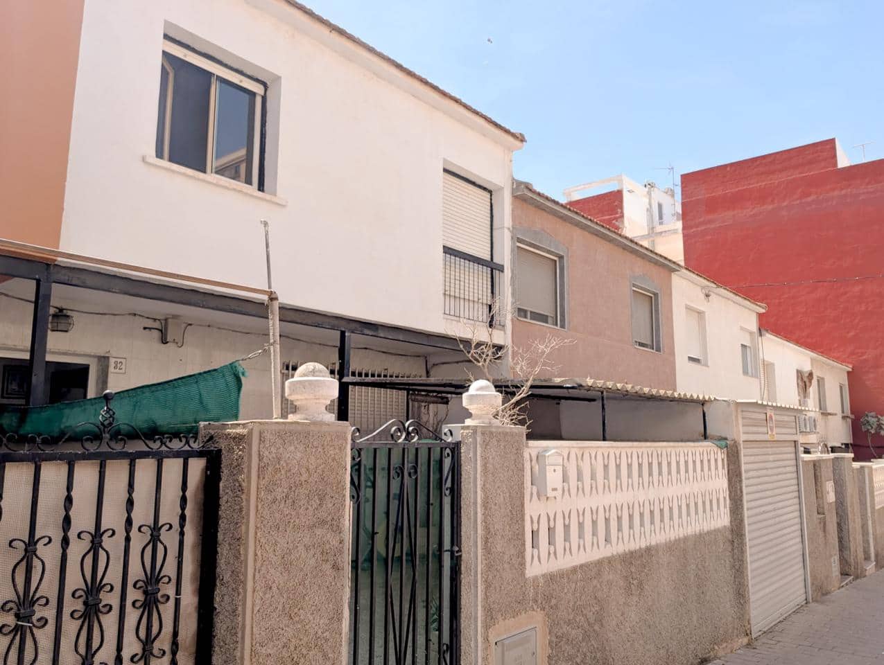 4 sypialnia Willa na sprzedaż w Santa Pola - 200 000 € (Ref: 8956320)