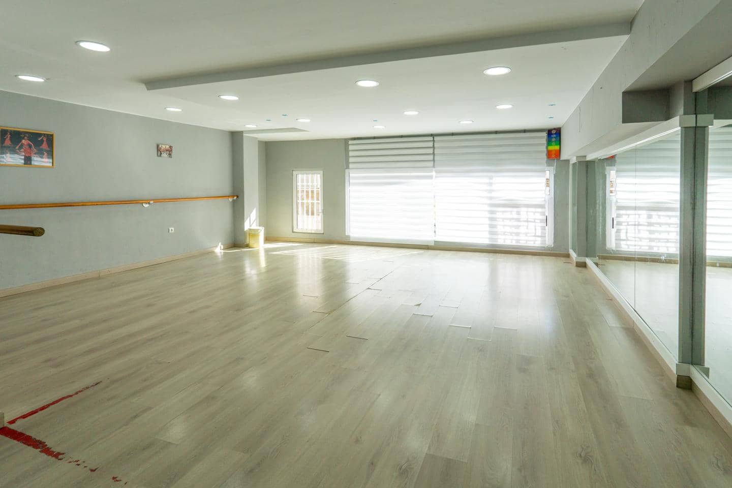 3 soveværelse Virksomhed til salg i Santa Pola - € 245.000 (Ref: 8967101)