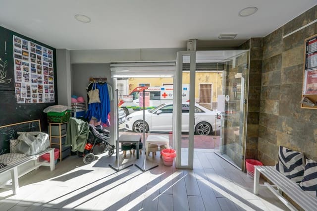 3 bedroom Business for sale in Centro, Santa Pola - € 245,000 (Ref: 8967101)