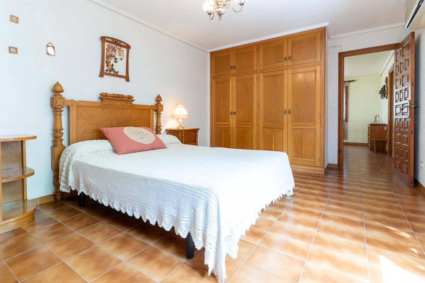 6 bedroom Villa for sale in Elche / Elx with pool garage - € 575,000 (Ref: 8977707)