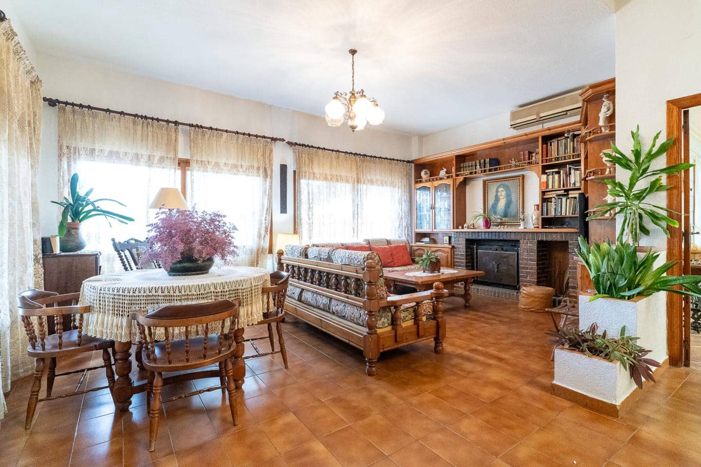 6 bedroom Villa for sale in Elche / Elx with pool garage - € 575,000 (Ref: 8977707)