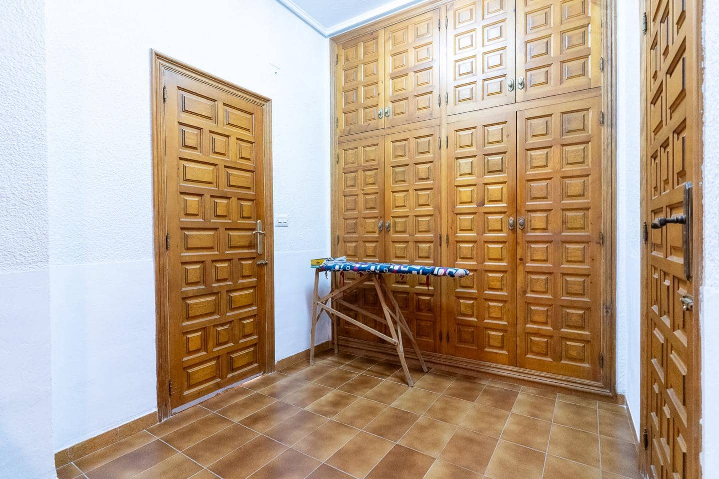 6 bedroom Villa for sale in Elche / Elx with pool garage - € 575,000 (Ref: 8977707)