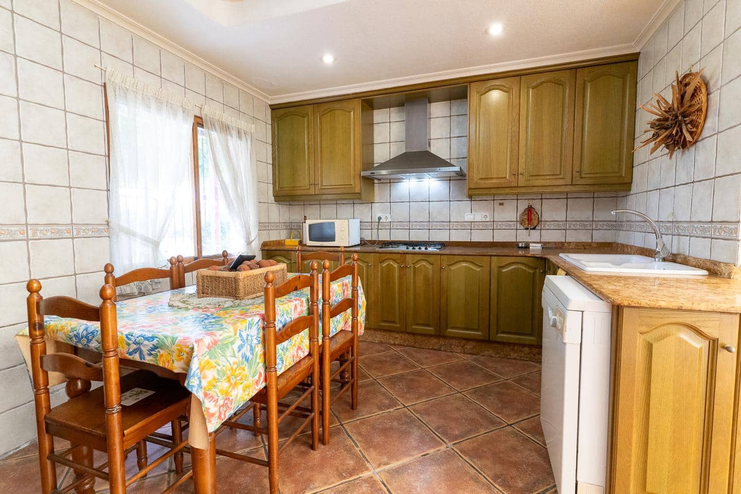 6 bedroom Villa for sale in Elche / Elx with pool garage - € 575,000 (Ref: 8977707)