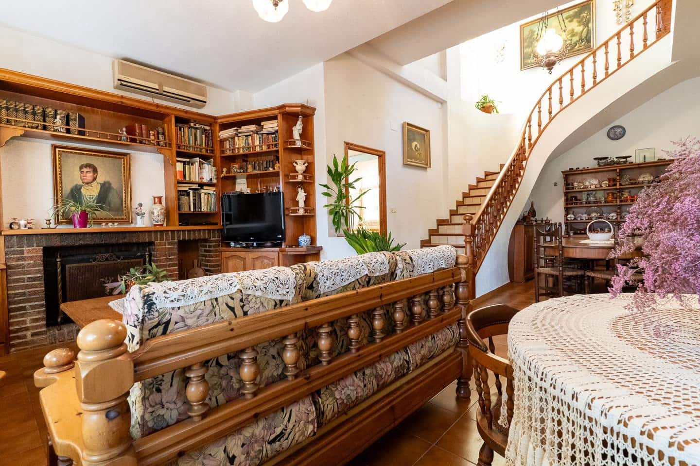 6 bedroom Villa for sale in Elche / Elx with pool garage - € 575,000 (Ref: 8977707)