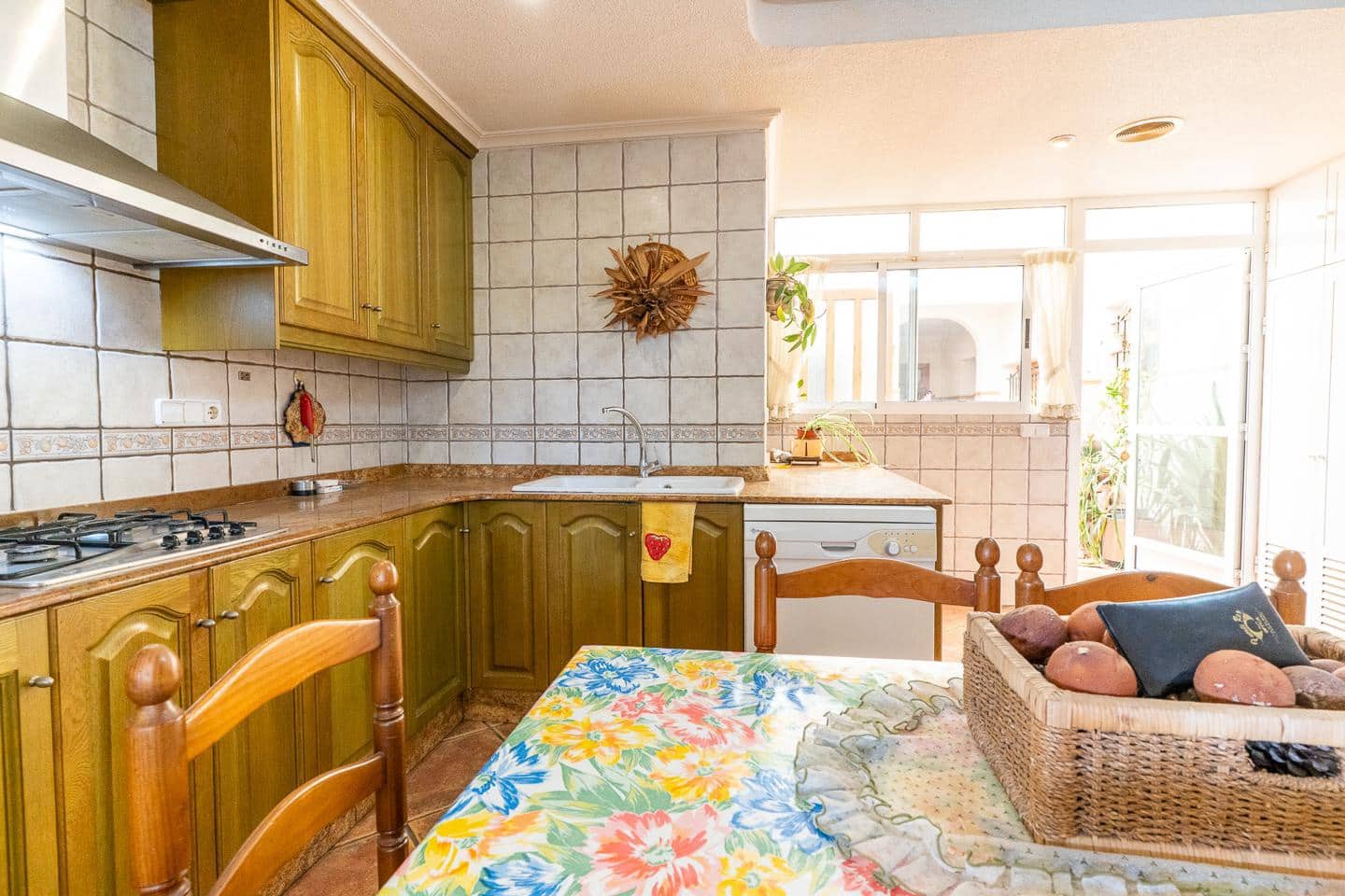 6 bedroom Villa for sale in Elche / Elx with pool garage - € 575,000 (Ref: 8977707)