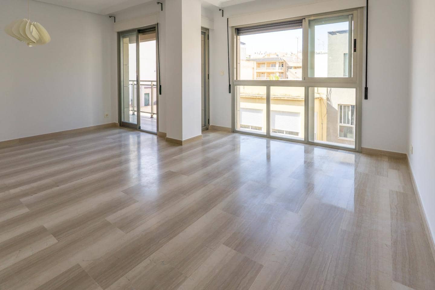 4 bedroom Flat for sale in Santa Pola - € 330,000 (Ref: 8987029)