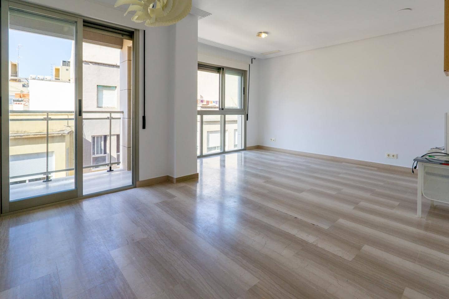 4 bedroom Flat for sale in Santa Pola - € 330,000 (Ref: 8987029)