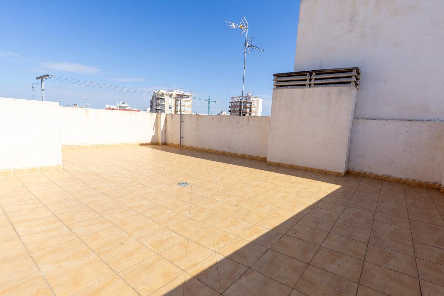 4 bedroom Flat for sale in Santa Pola - € 330,000 (Ref: 8987029)