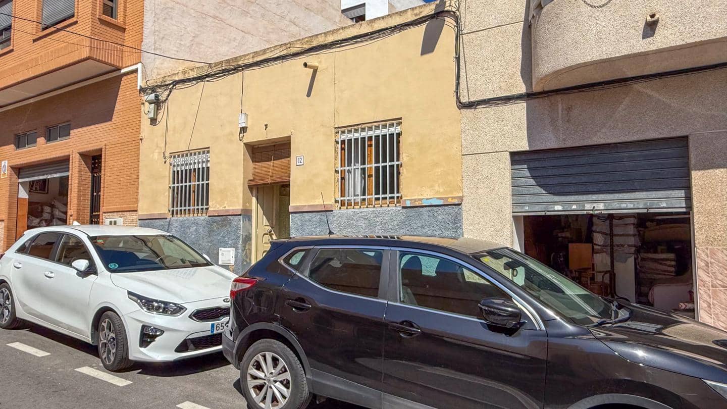 3 soveværelse Villa til salg i Santa Pola - € 139.000 (Ref: 8989902)